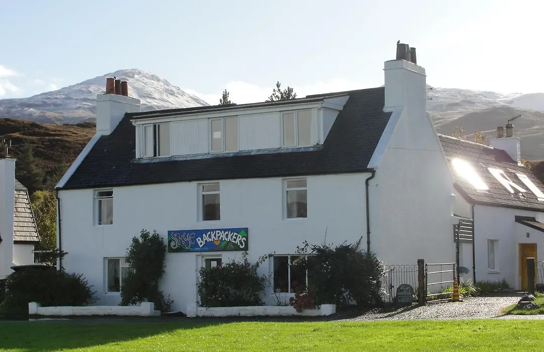 Skye Backpackers-1